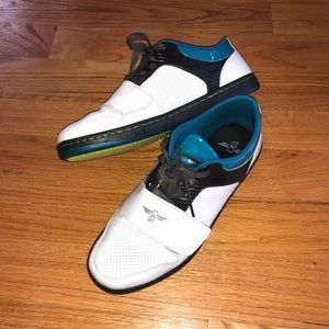 Men’s Casuals by Creative Recreation